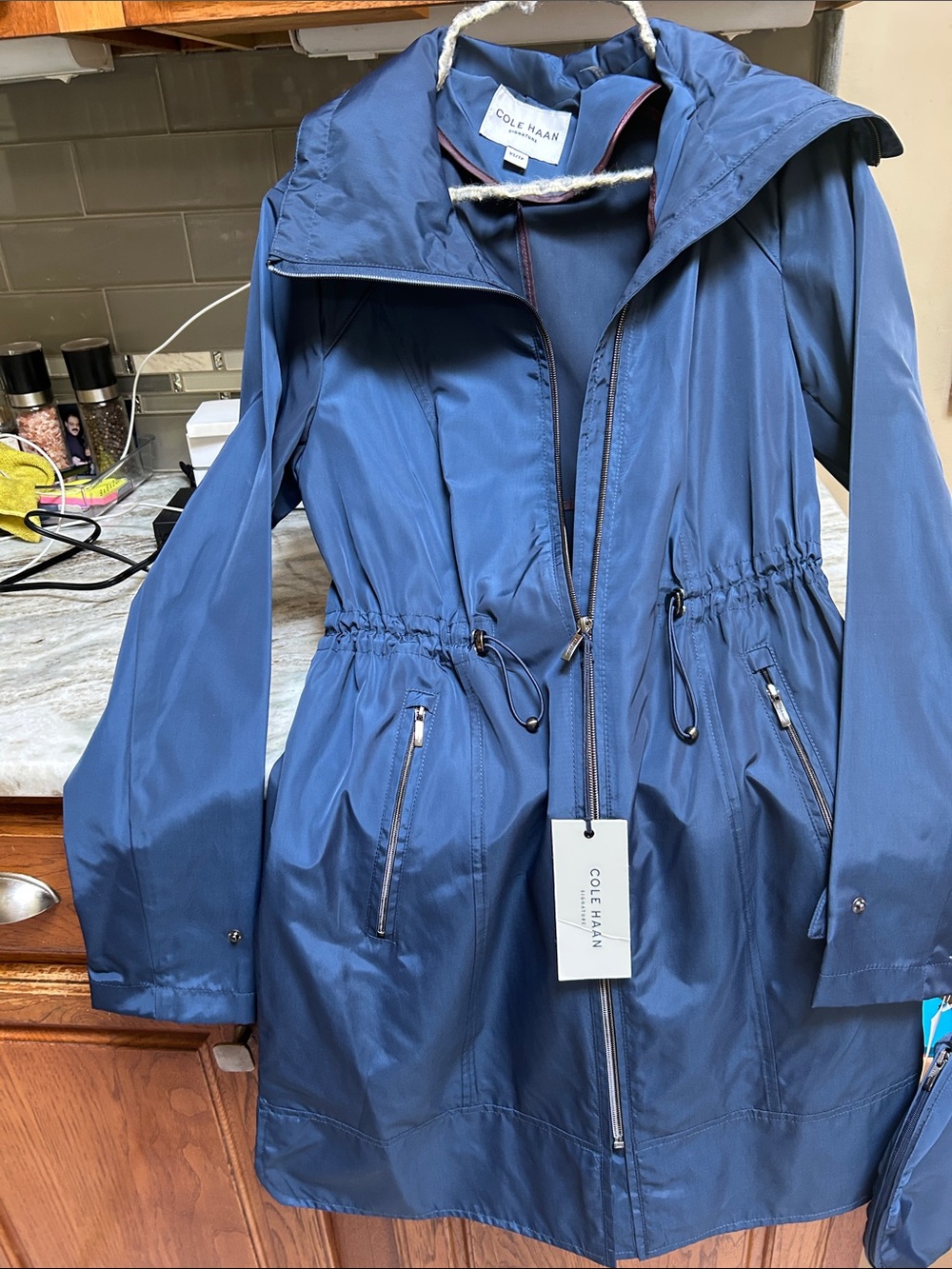 Cole Haan signature woman water repellent rain coat packable bag blue sz XS New